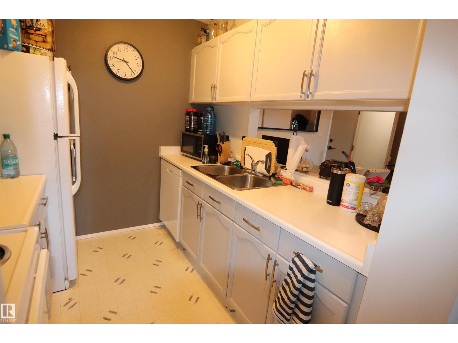#421 6720 158 AV NW NW - 7
