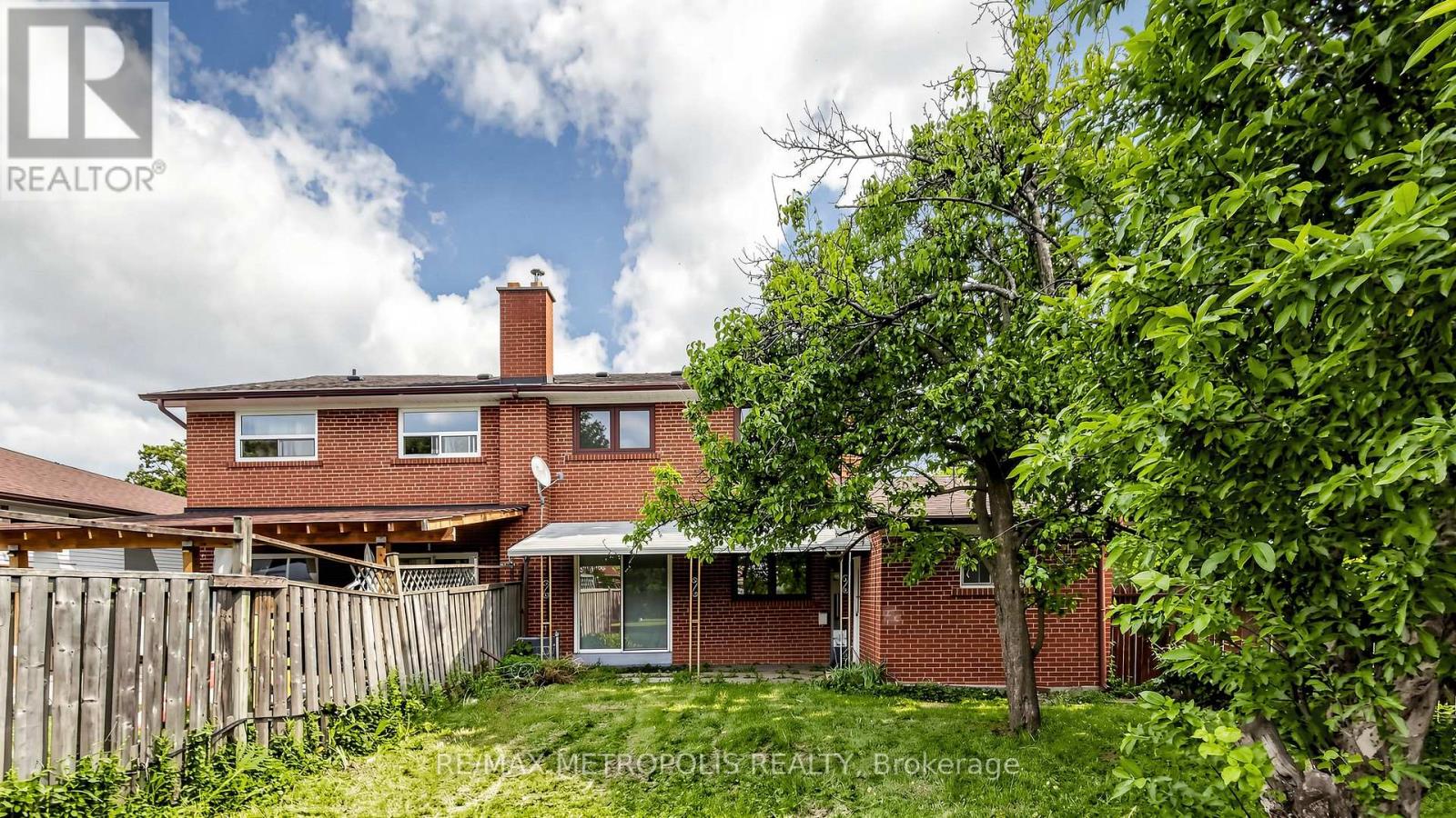 1 COUNCIL CRESCENT - 37