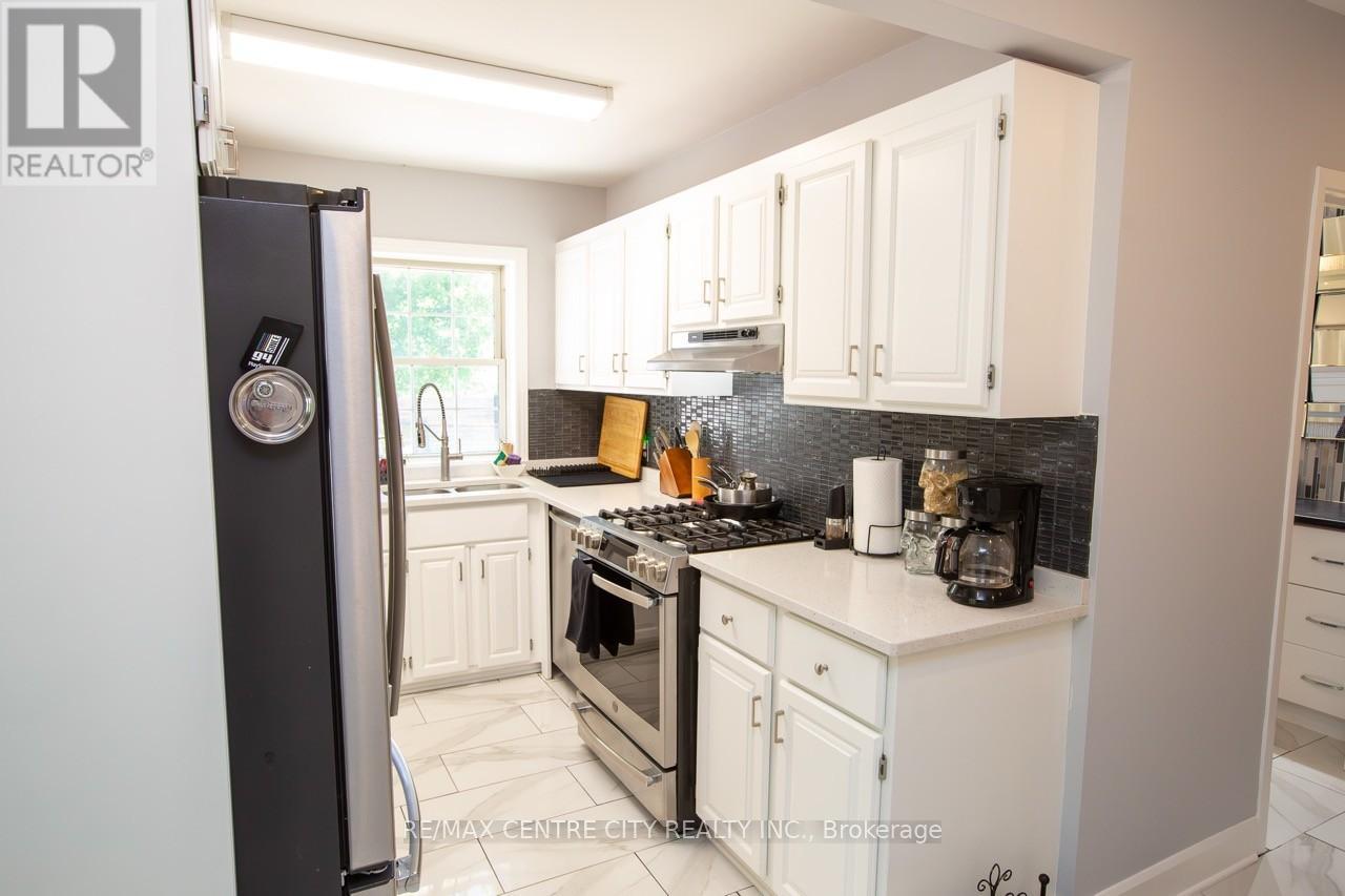 6 PRINCE ALBERT STREET - 10