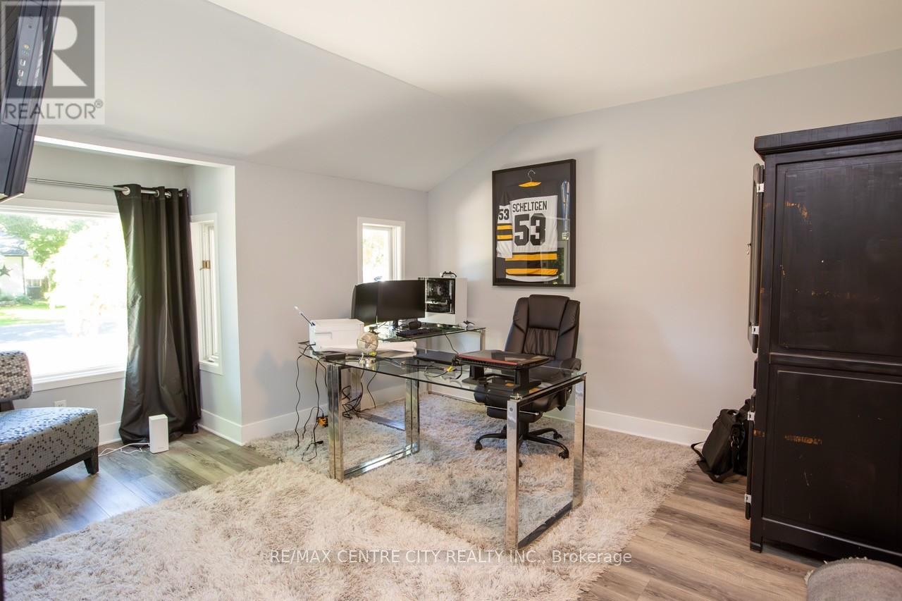 6 PRINCE ALBERT STREET - 14
