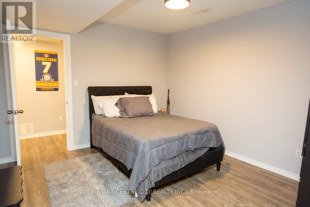 6 PRINCE ALBERT STREET - 27
