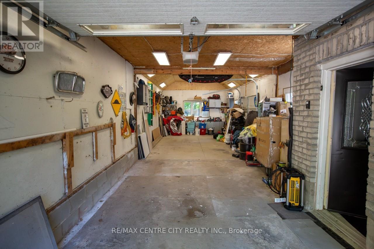6 PRINCE ALBERT STREET - 38