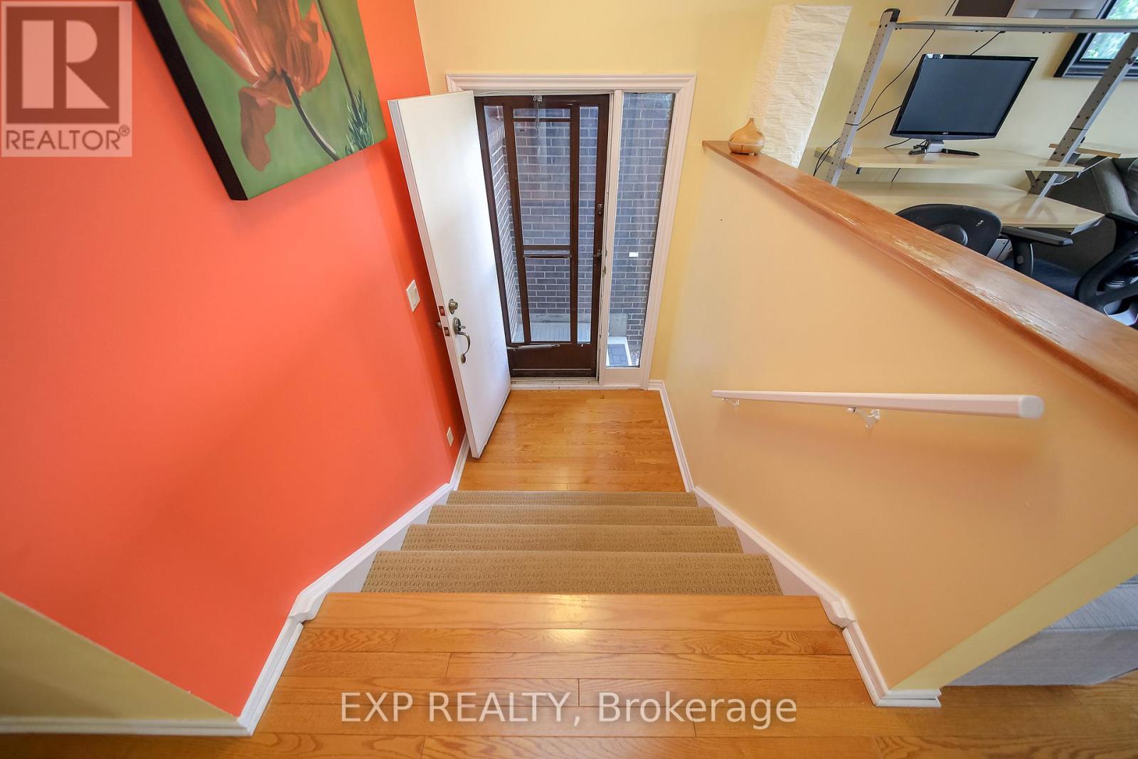 4 Bed, 2 Bath House for Sale in Ottawa – 18 WINLOCK CRESCENT, Ottawa – MLS# X13421976 - Image 12