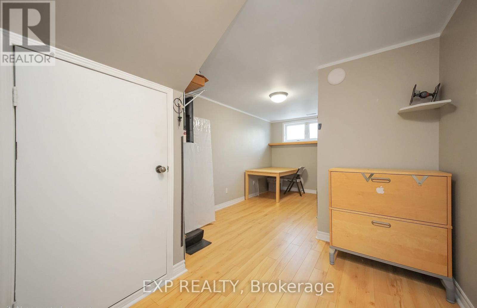 4 Bed, 2 Bath House for Sale in Ottawa – 18 WINLOCK CRESCENT, Ottawa – MLS# X13421976 - Image 6