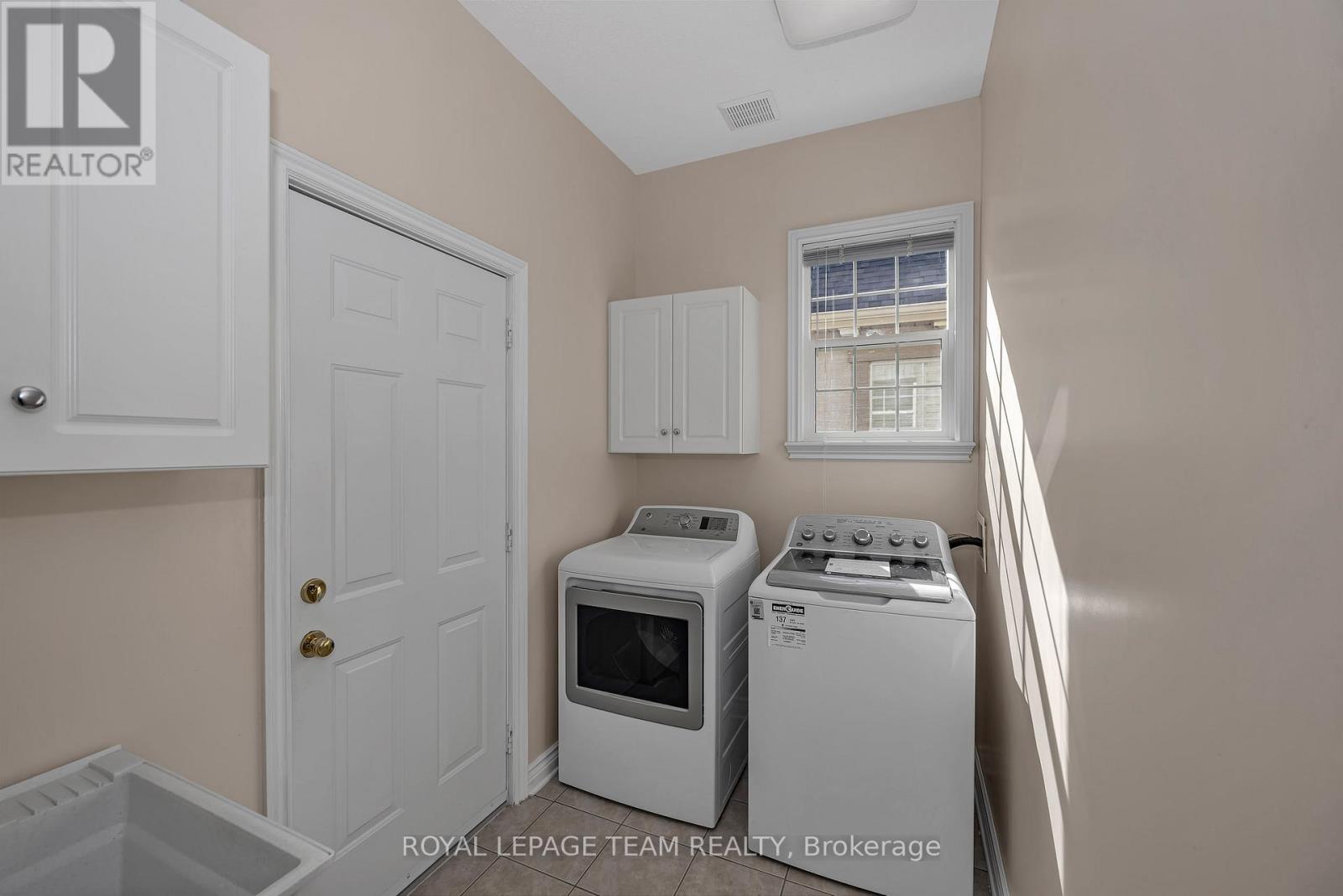 4 Bed, 3 Bath House for Sale in Ottawa – 32 SILVERTHORN COURT, Ottawa – MLS# X13422036 - Image 25