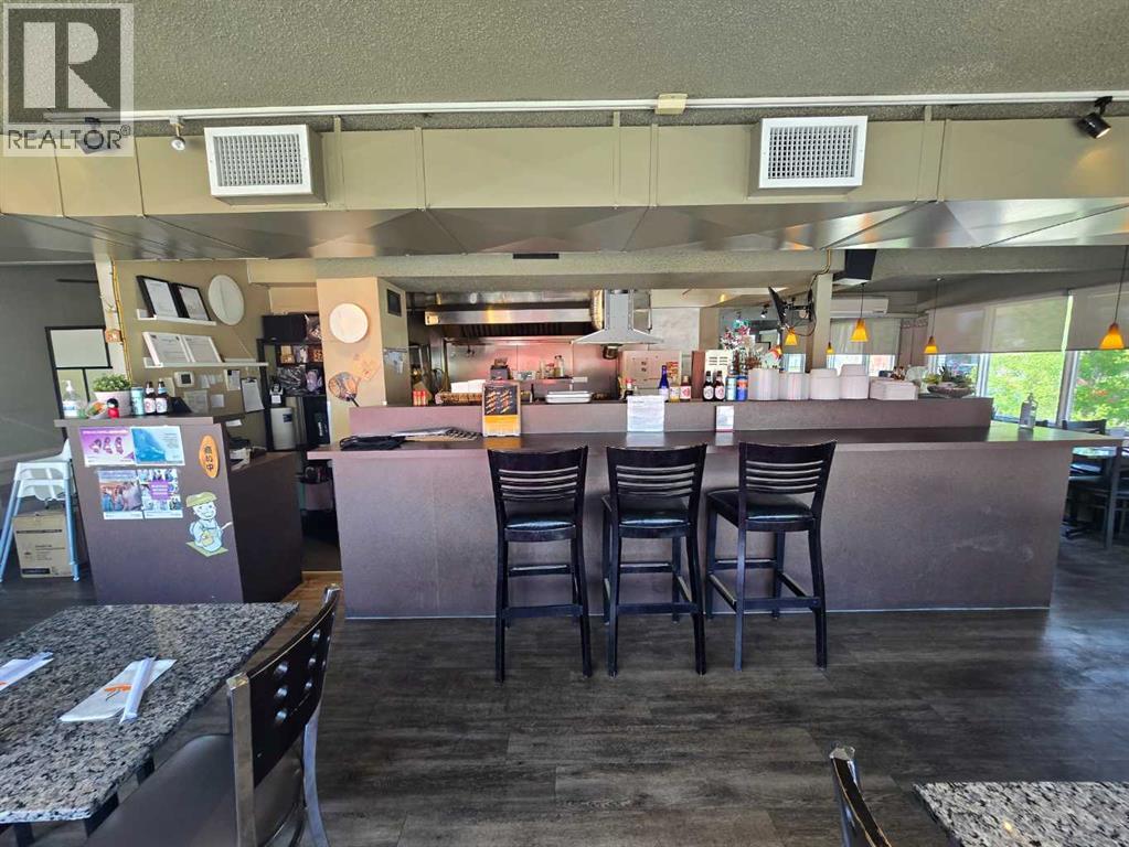 300 14 Street NW - photo 4