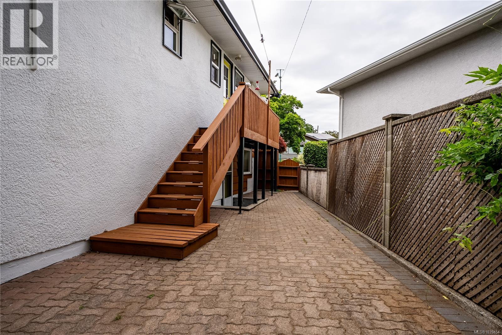  2519 Wootton Crescent, Oak Bay