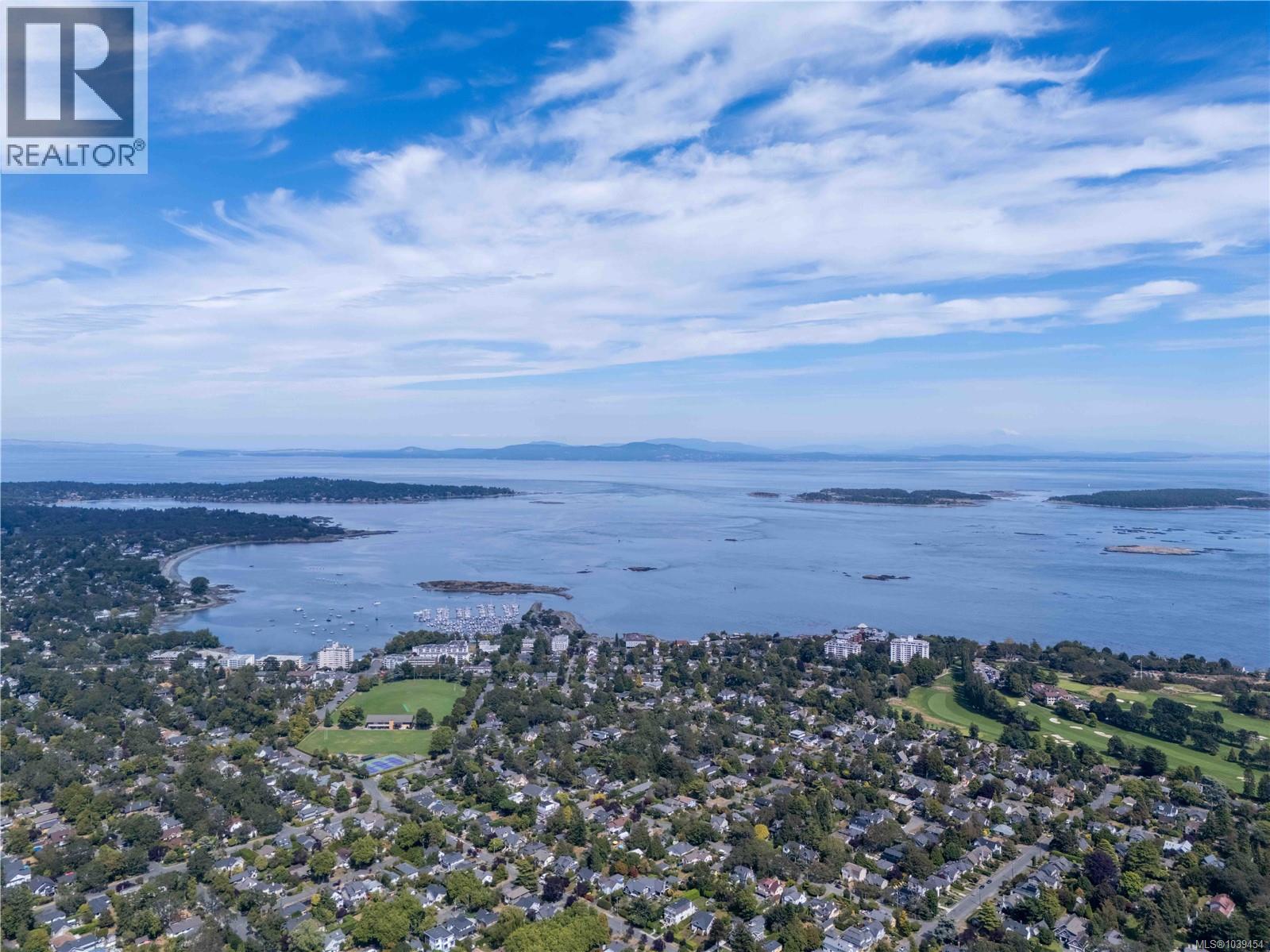  2519 Wootton Crescent, Oak Bay