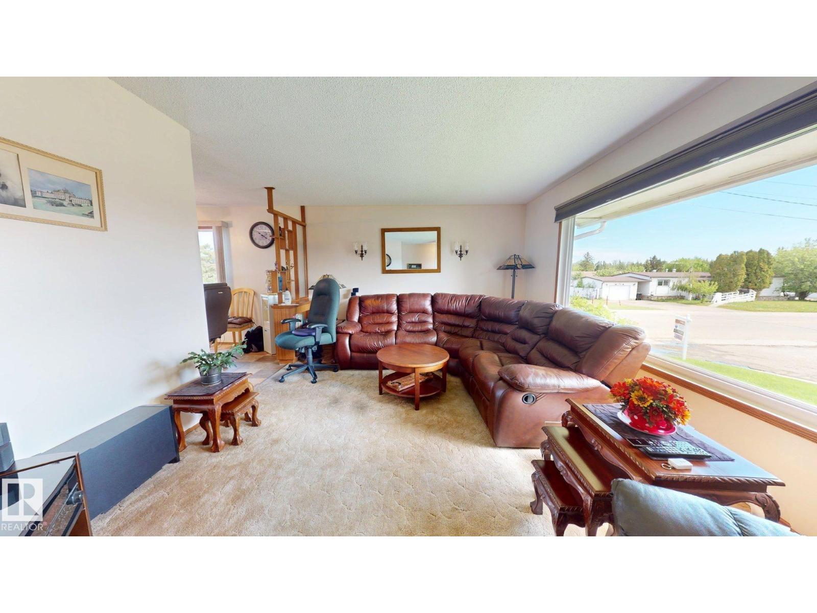 5428 49A ST — photo 11