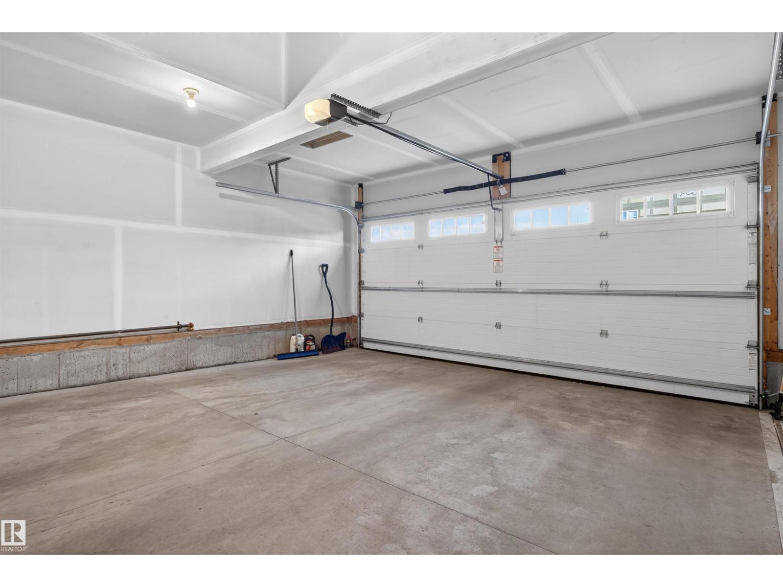 22638 99A AV NW — photo 32