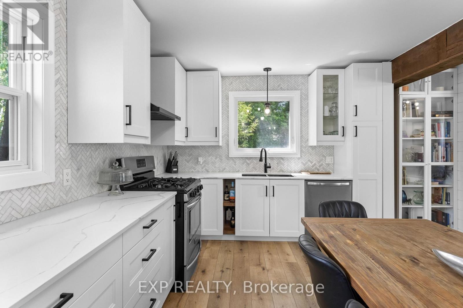 1373 ORCHARD AVENUE - 15