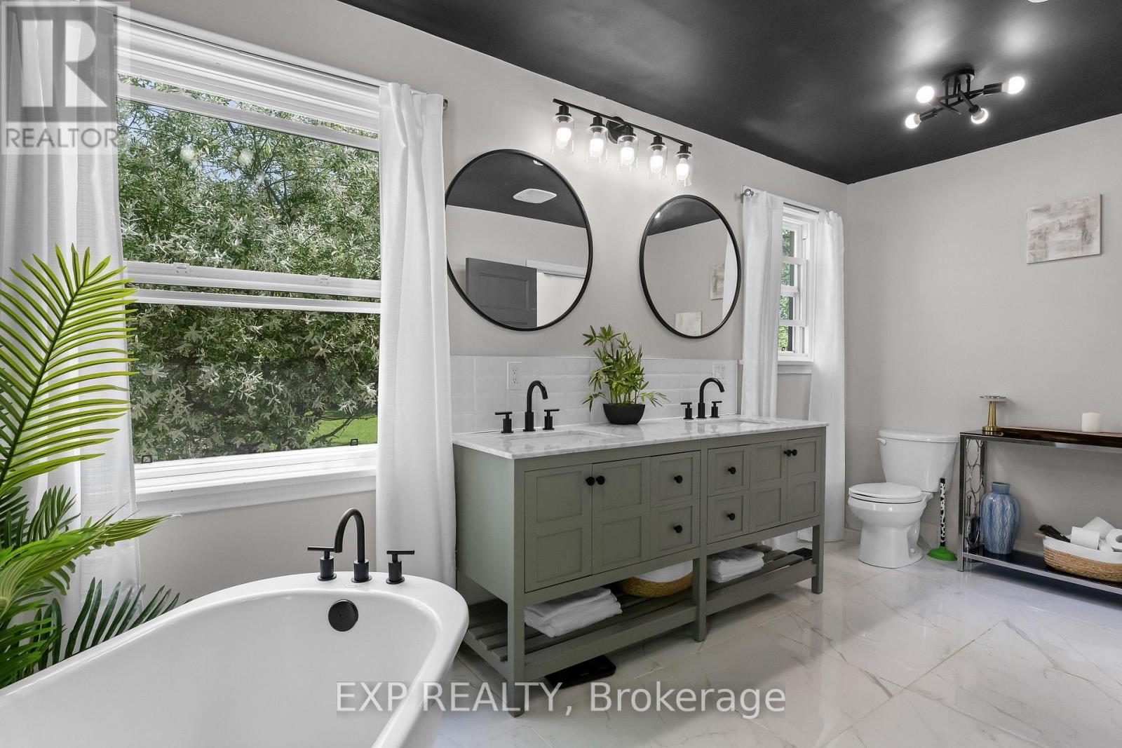 1373 ORCHARD AVENUE - 20