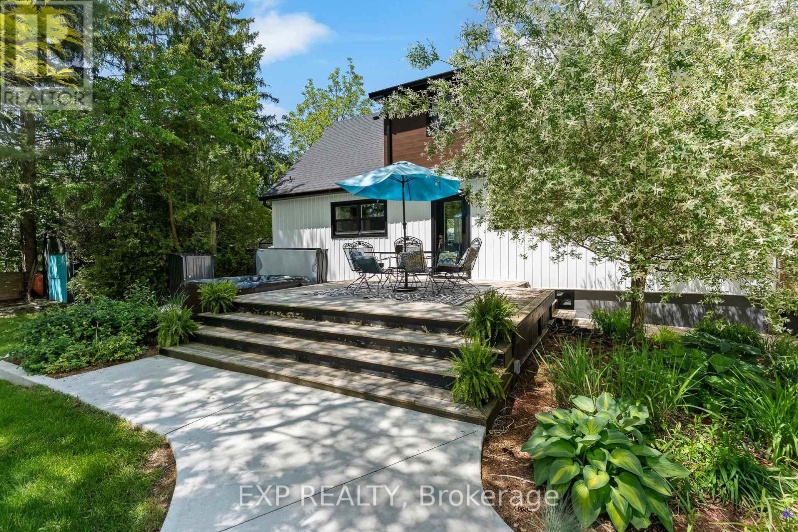 1373 ORCHARD AVENUE - 34