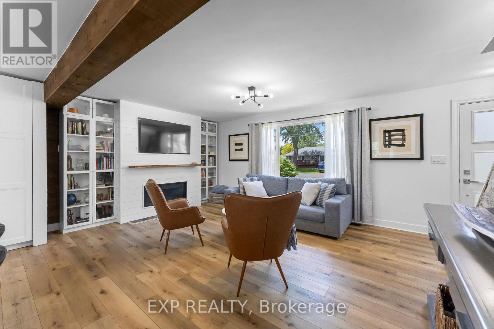1373 ORCHARD AVENUE - 9