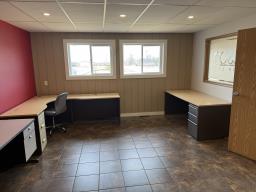 30 Railway Ave, Brunkild, MB R0G0E0 Photo 8