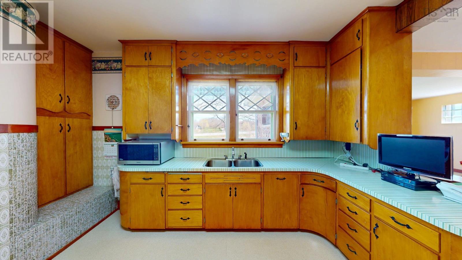 346 Oak Island Road - 10