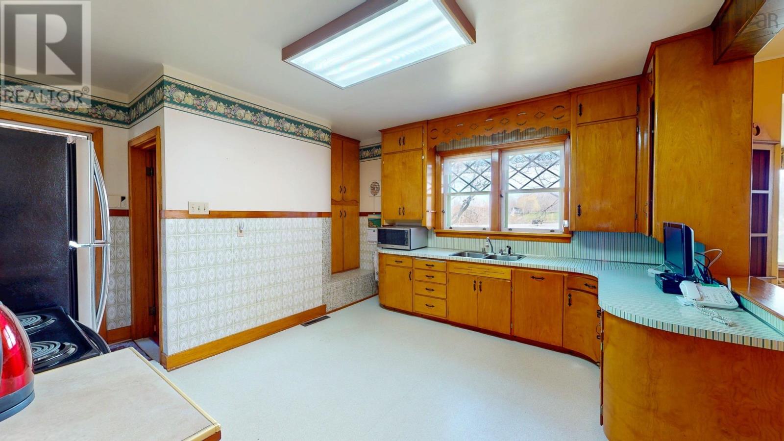 346 Oak Island Road - 11