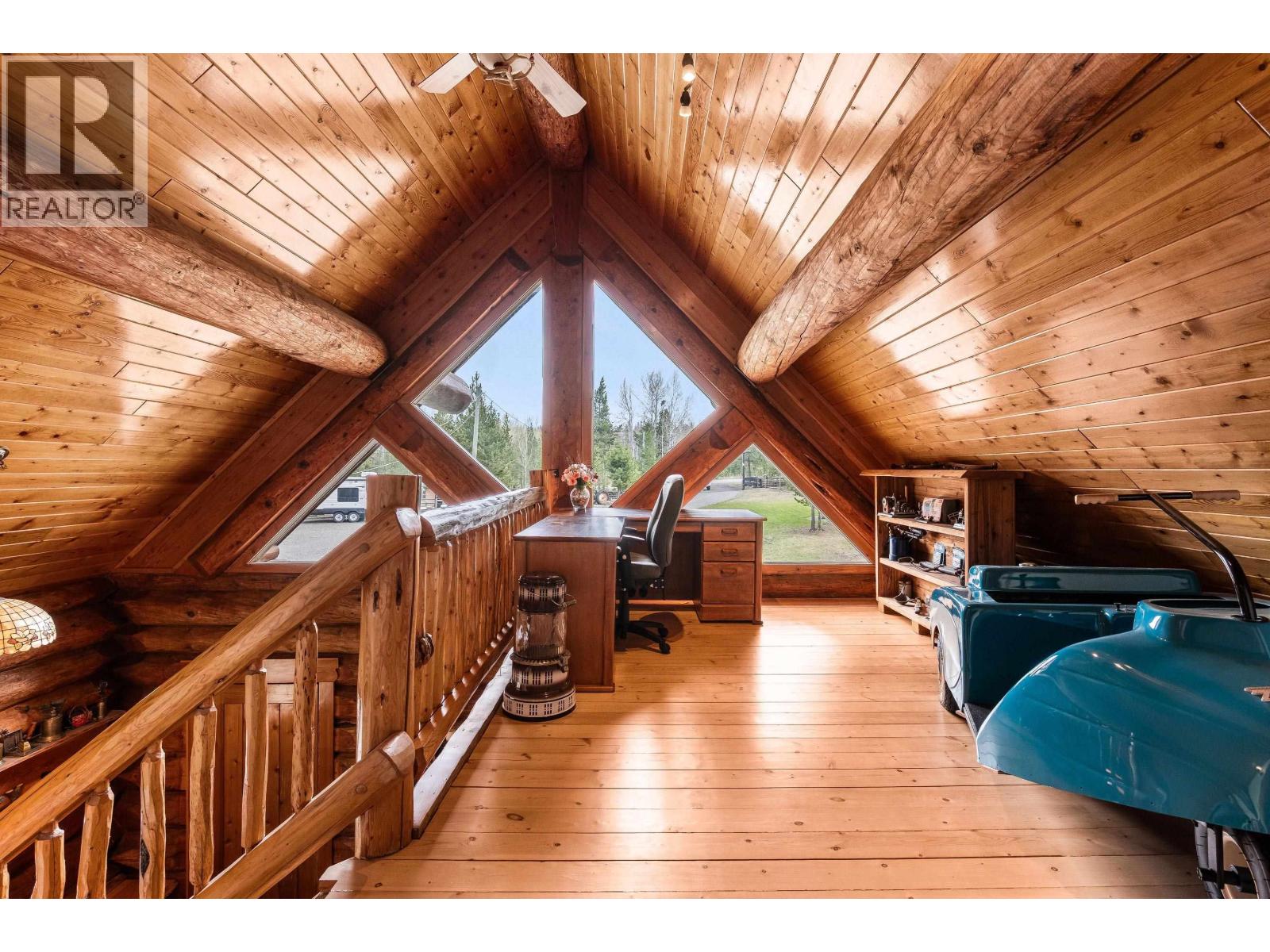 6483 HORSE LAKE ROAD - 23