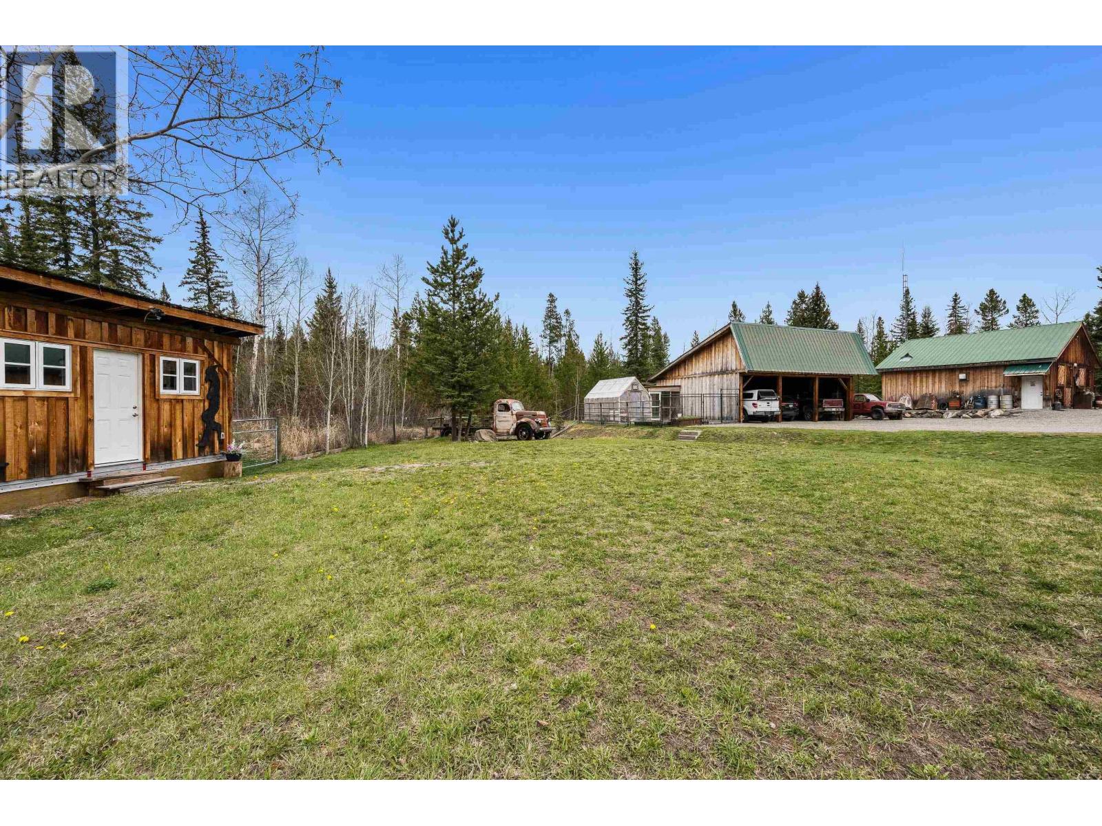 6483 HORSE LAKE ROAD - 9