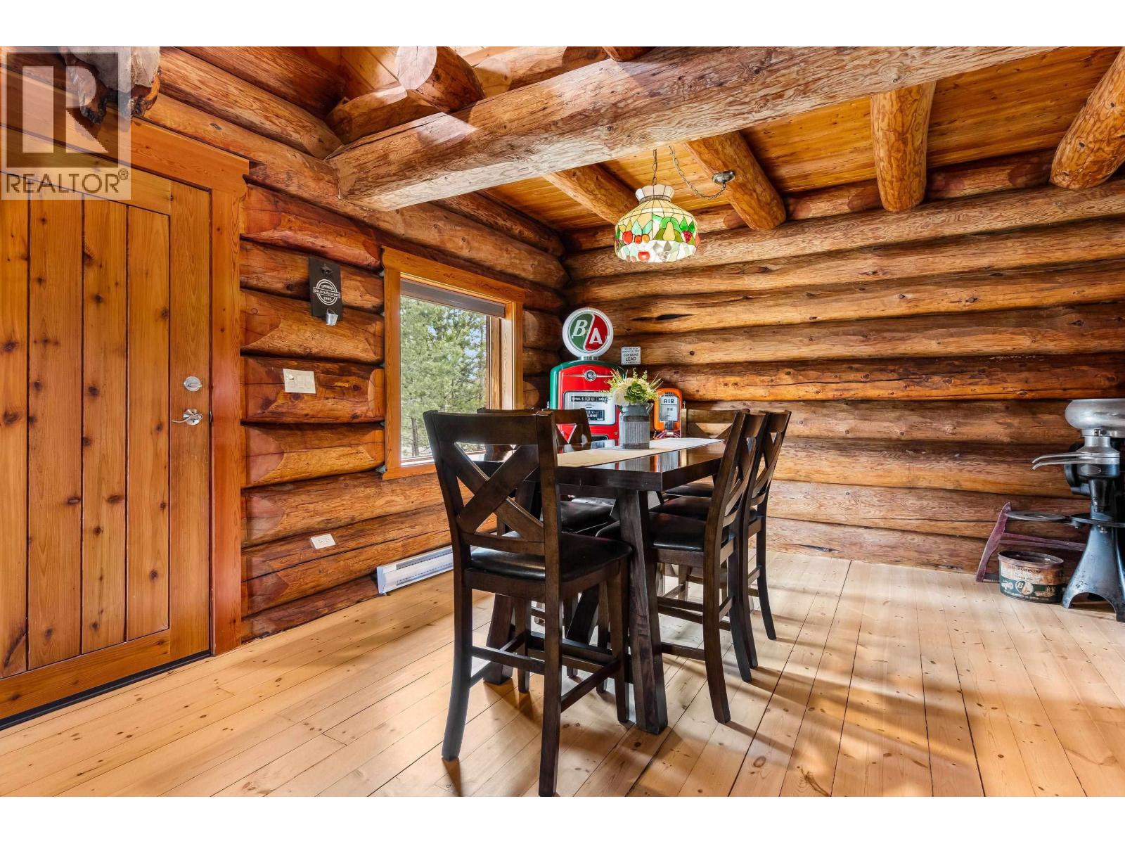 6483 HORSE LAKE ROAD - 17
