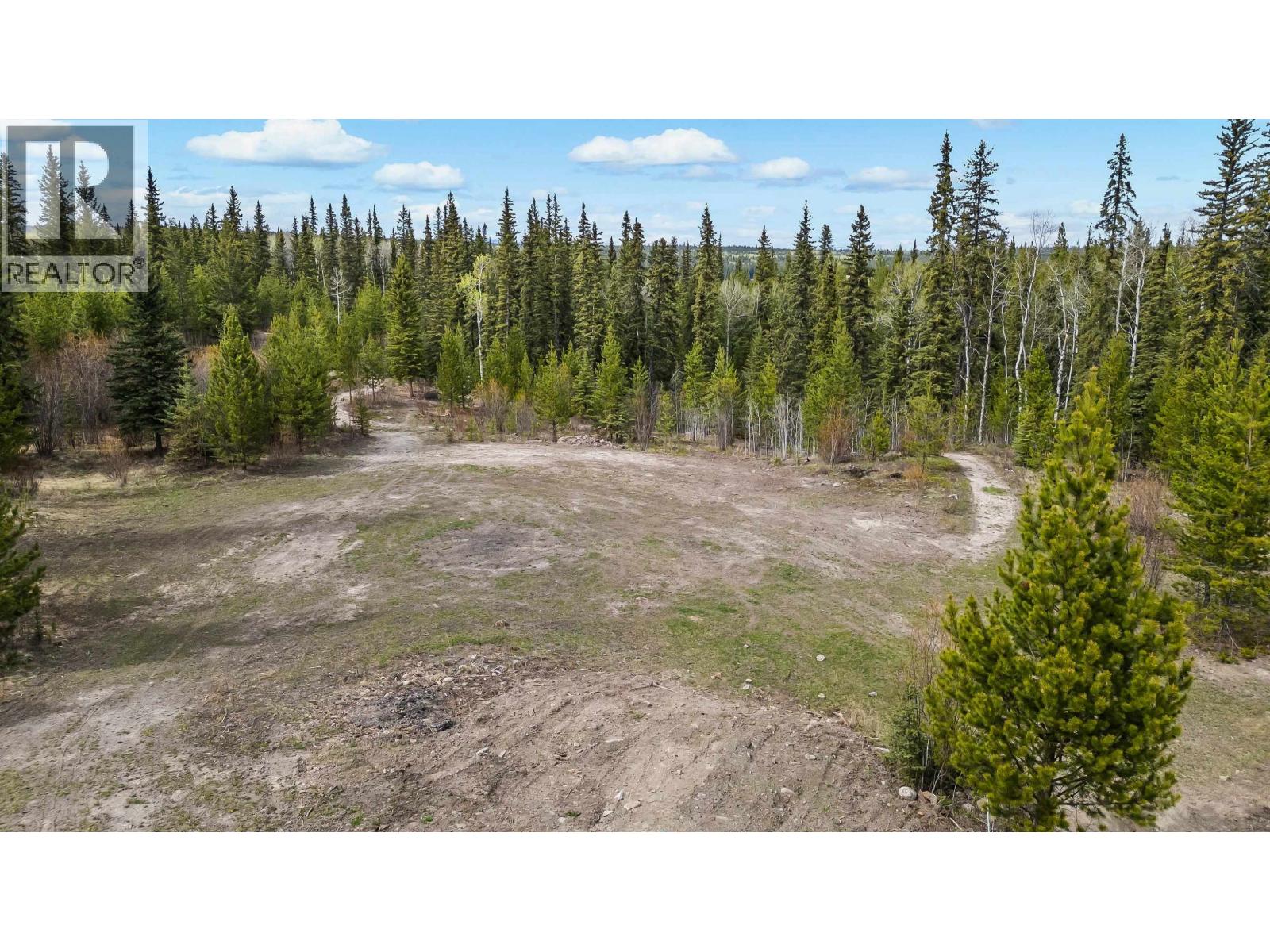 6483 HORSE LAKE ROAD - 38