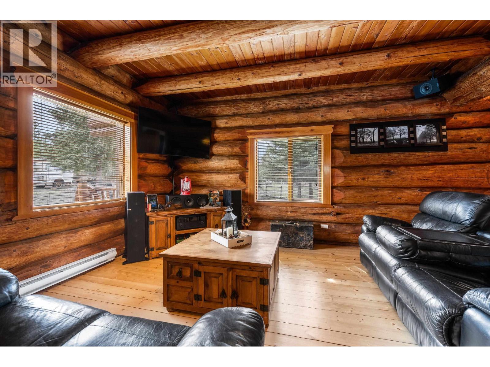 6483 HORSE LAKE ROAD - 14