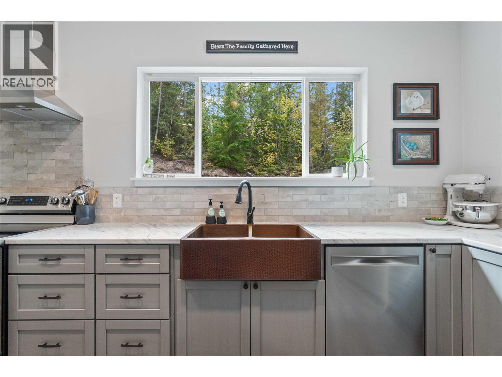 4920 Ivy Road - 5