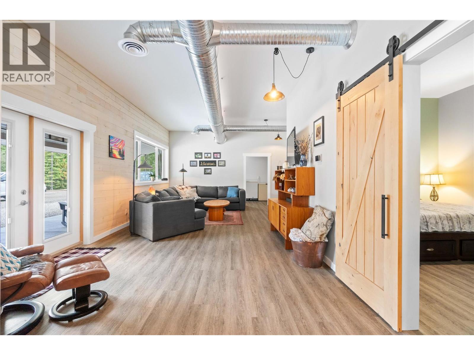 4920 Ivy Road - 20