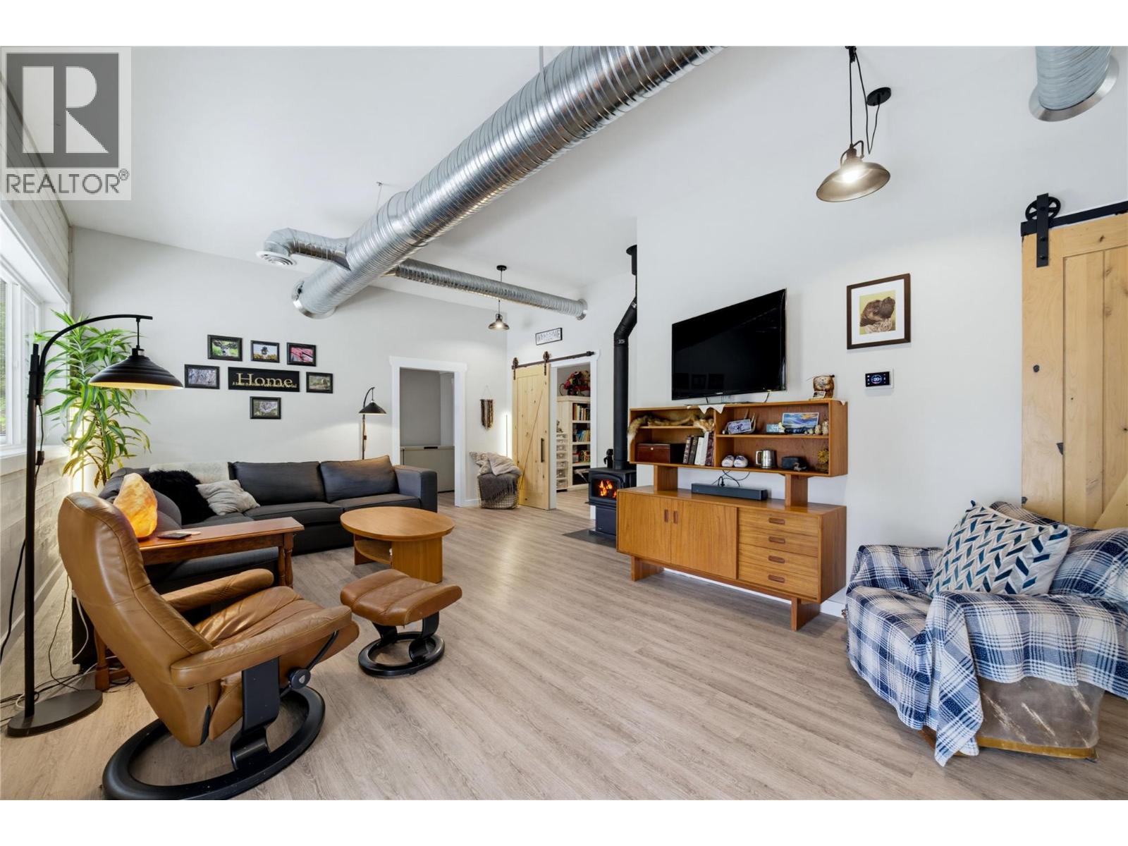 4920 Ivy Road - 31