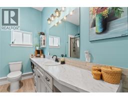 4920 Ivy Road, Eagle Bay, BC V0E1T0 Photo 14