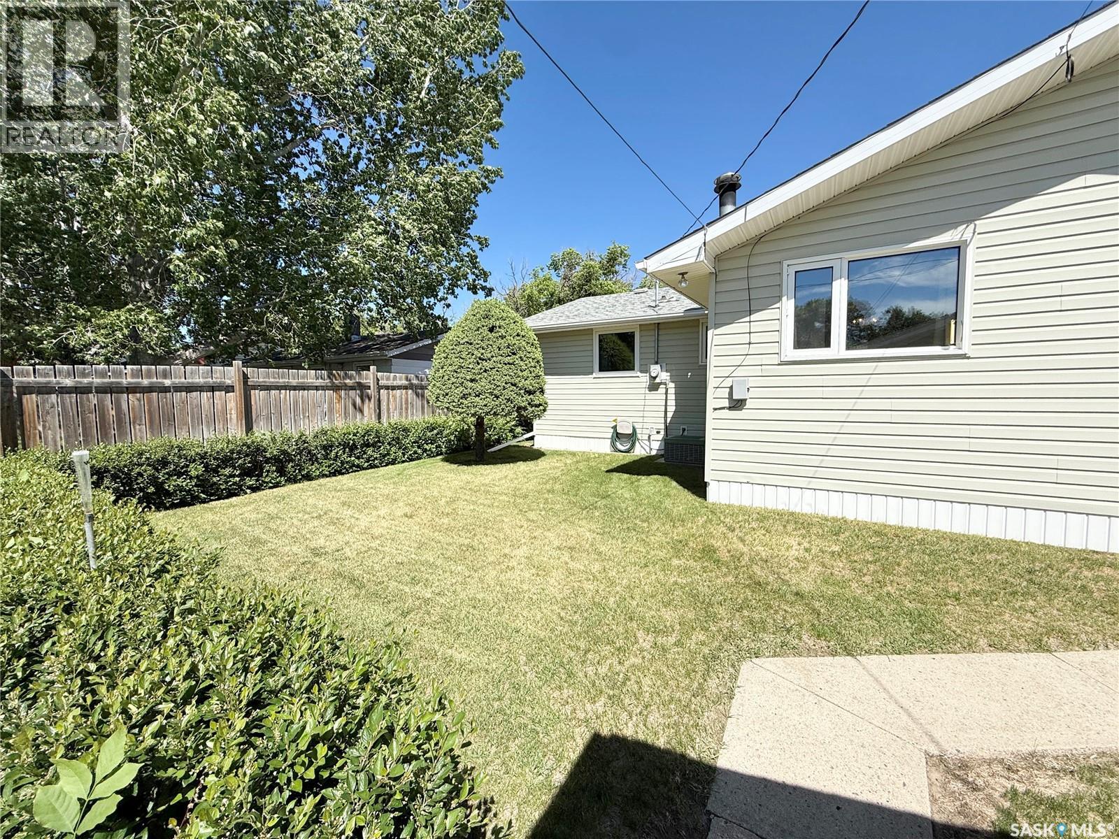 521 Elizabeth STREET — photo 26