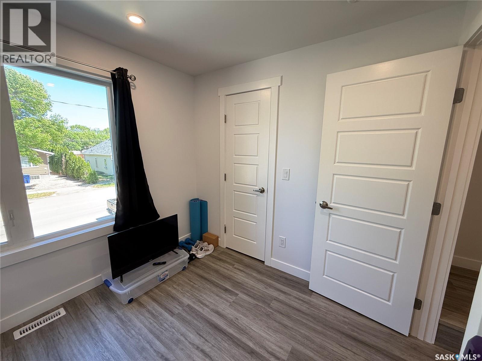 301 3rd STREET S - 13