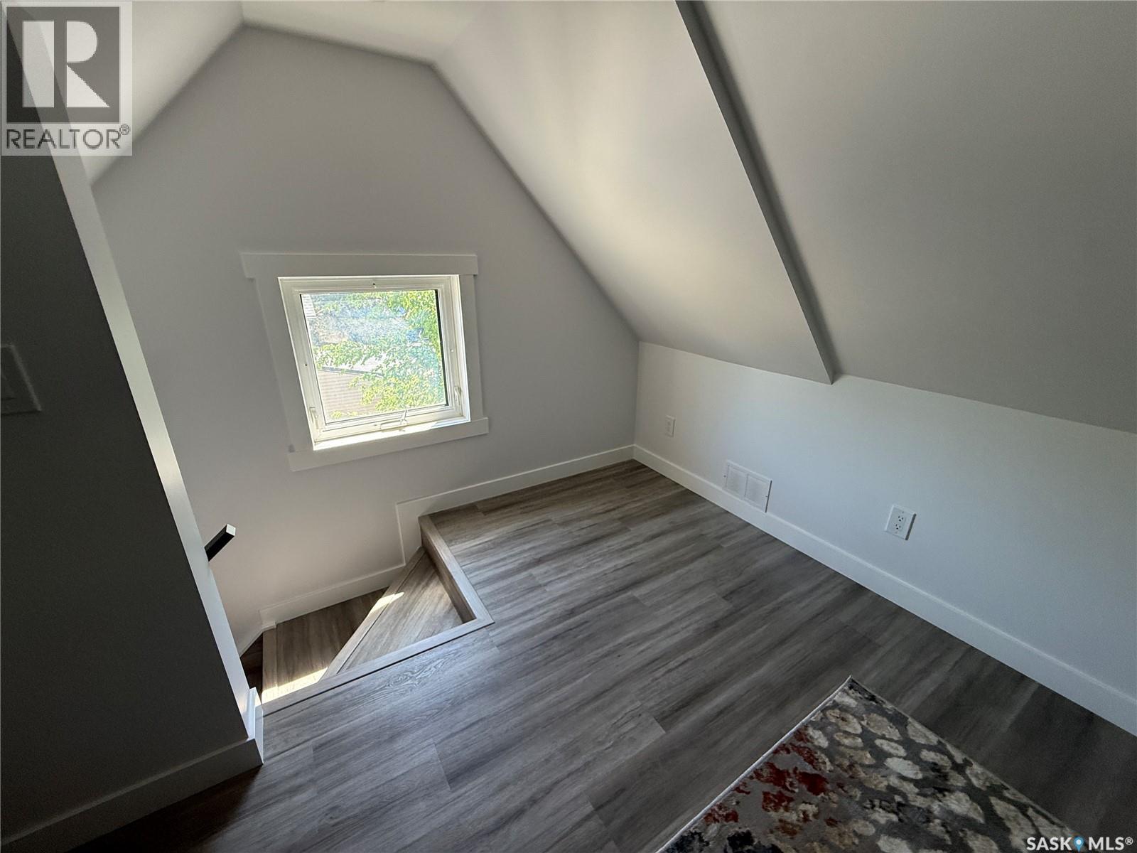 301 3rd STREET S - 16