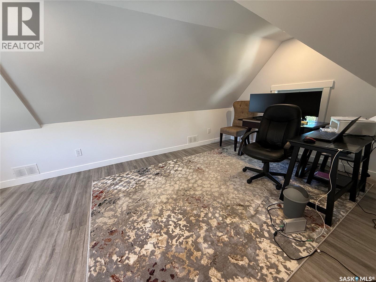 301 3rd STREET S - 17