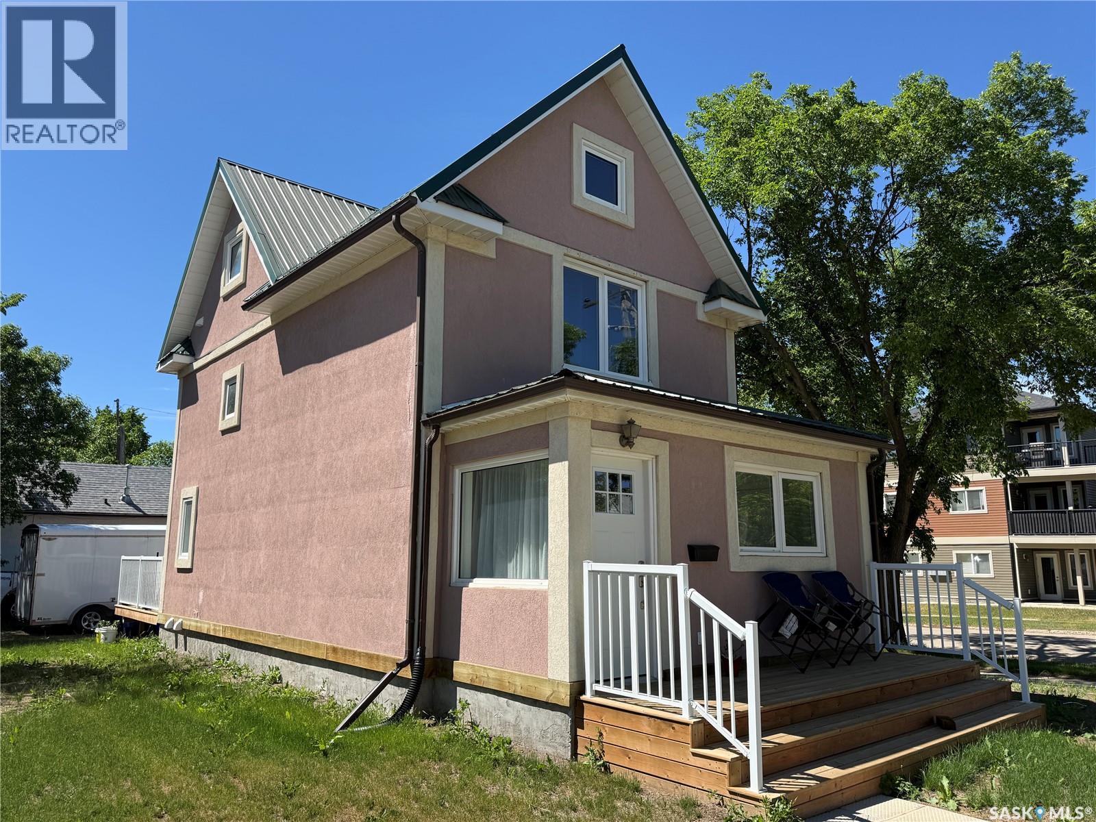 301 3rd STREET S - 23