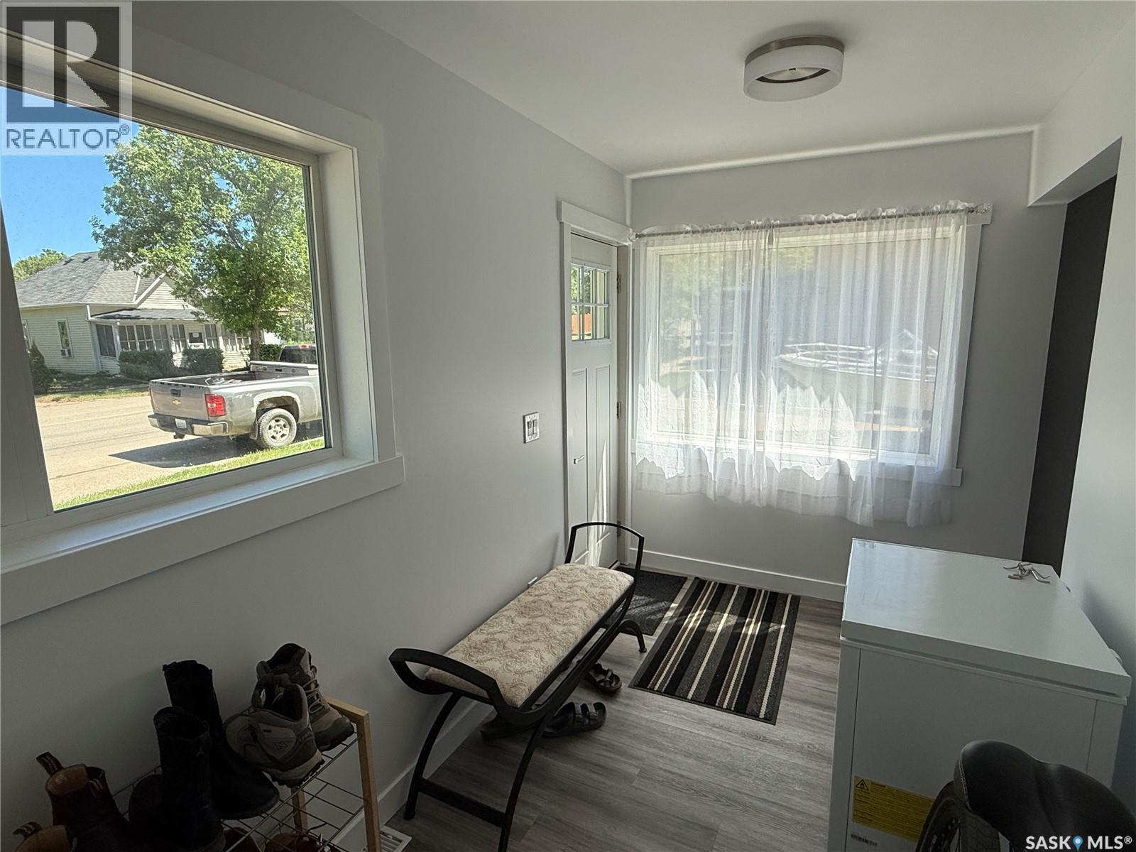 301 3rd STREET S - 8