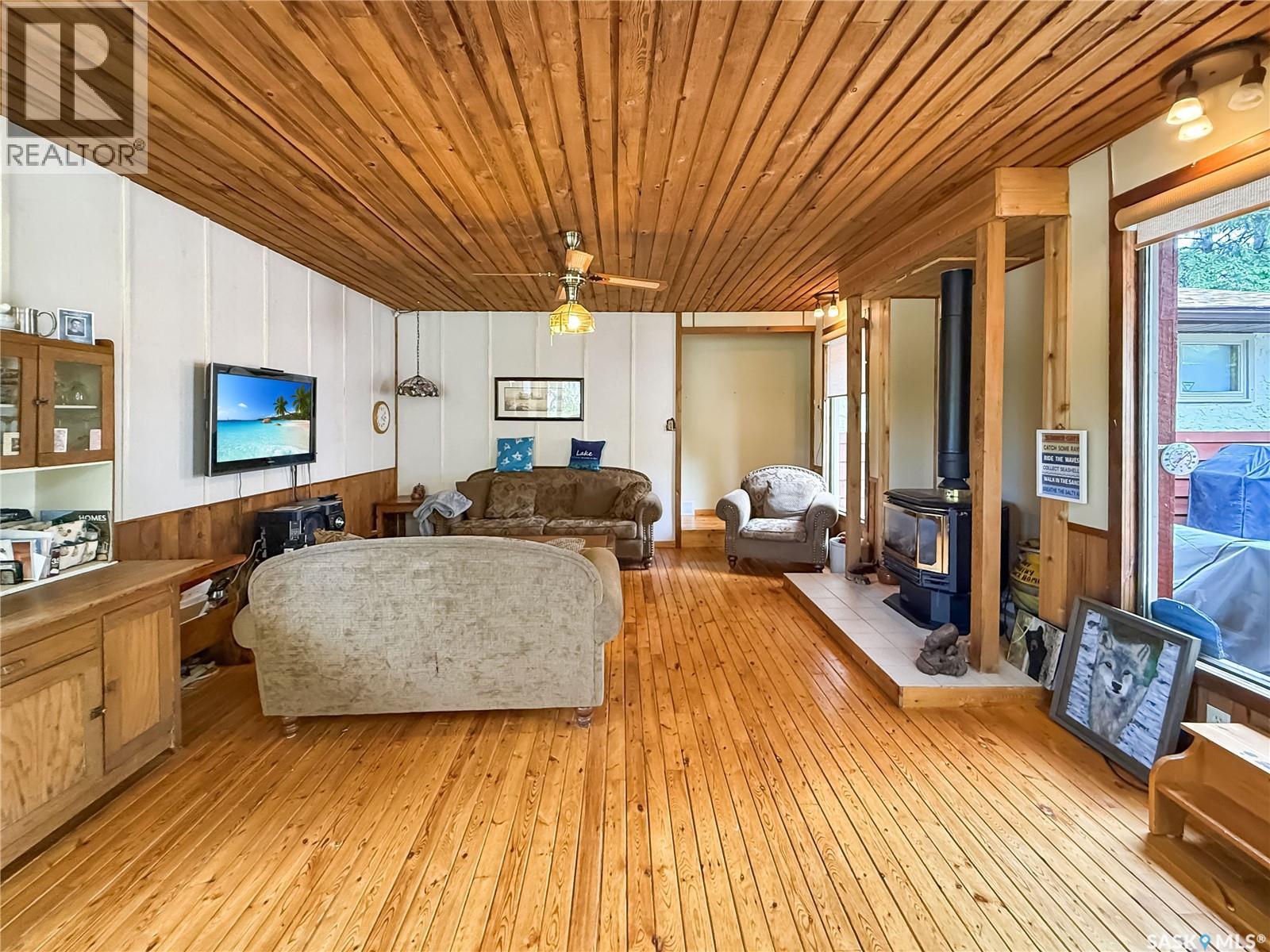 26 Lakeshore DRIVE - 16