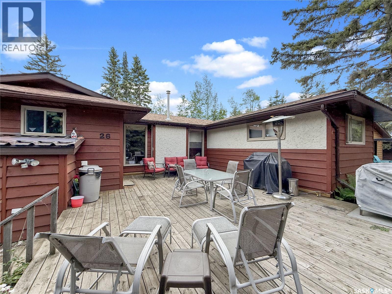26 Lakeshore DRIVE - 27