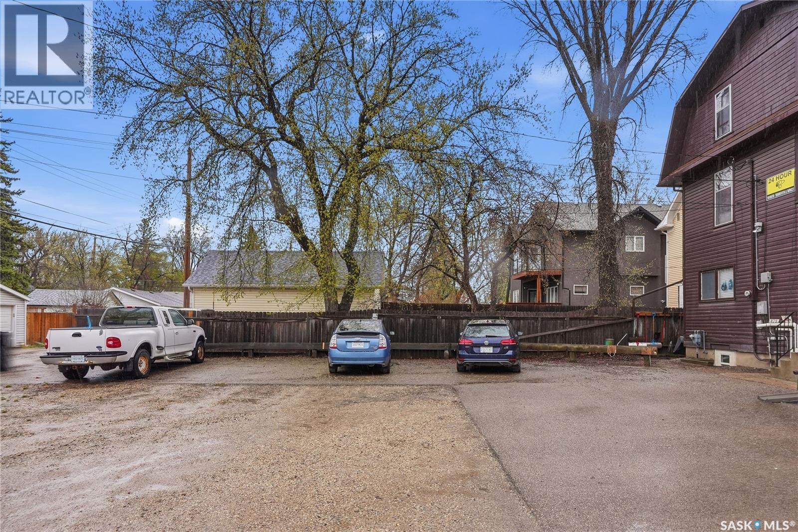 815 12th STREET E - 13