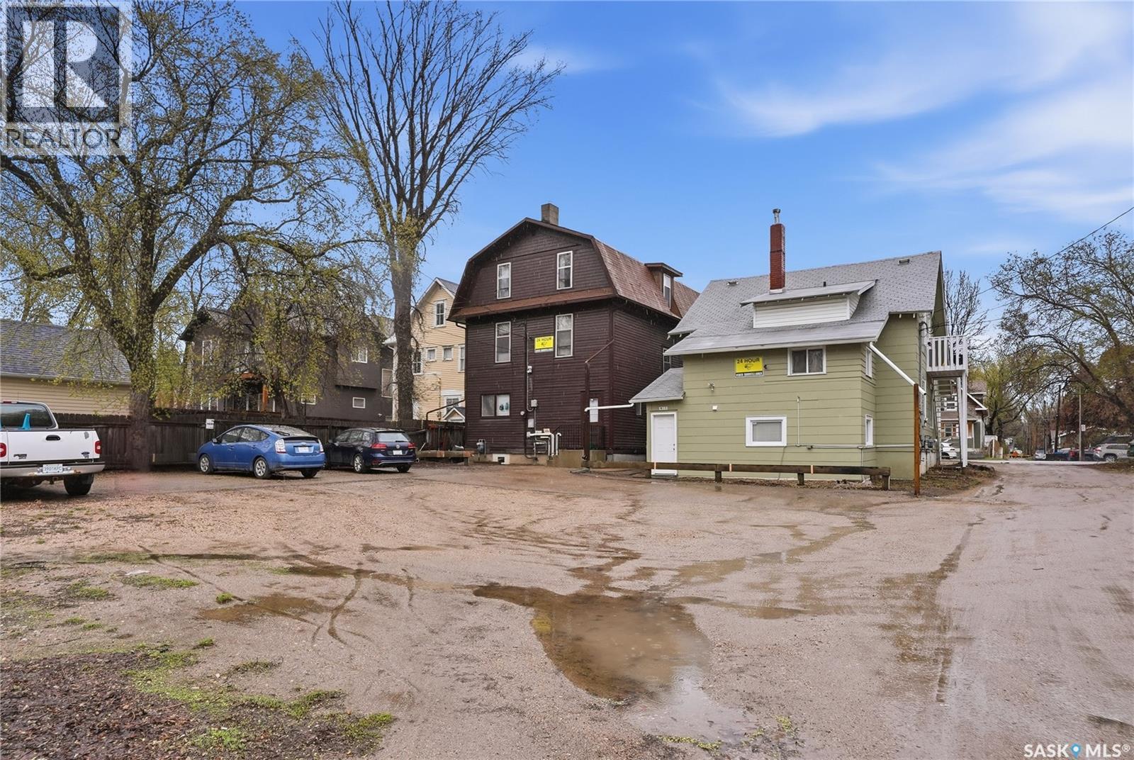 815 12th STREET E - 15