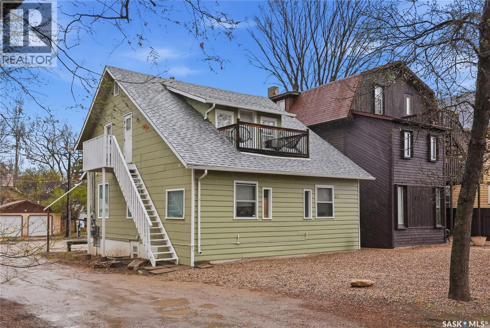 #813 12TH STREET E - 1