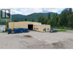 1795 Homegoods Road, Genelle, BC V0G1G0 Photo 8