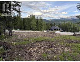 81 Deerborne Drive, Elkford, BC V0B1H0 Photo 7