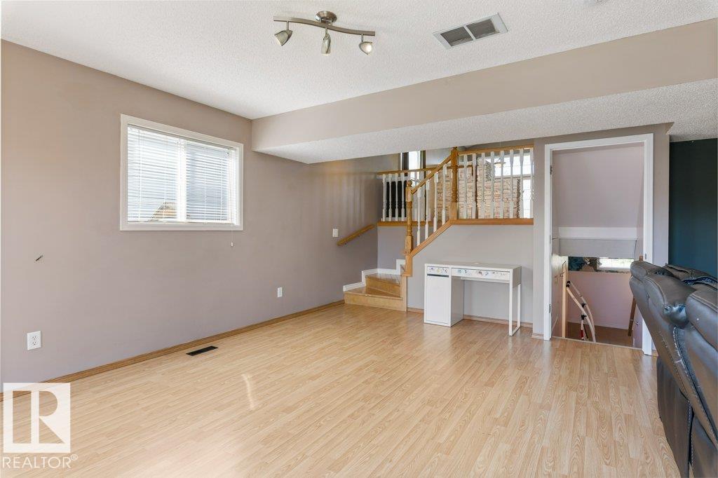 11617 167B AV NW — photo 25