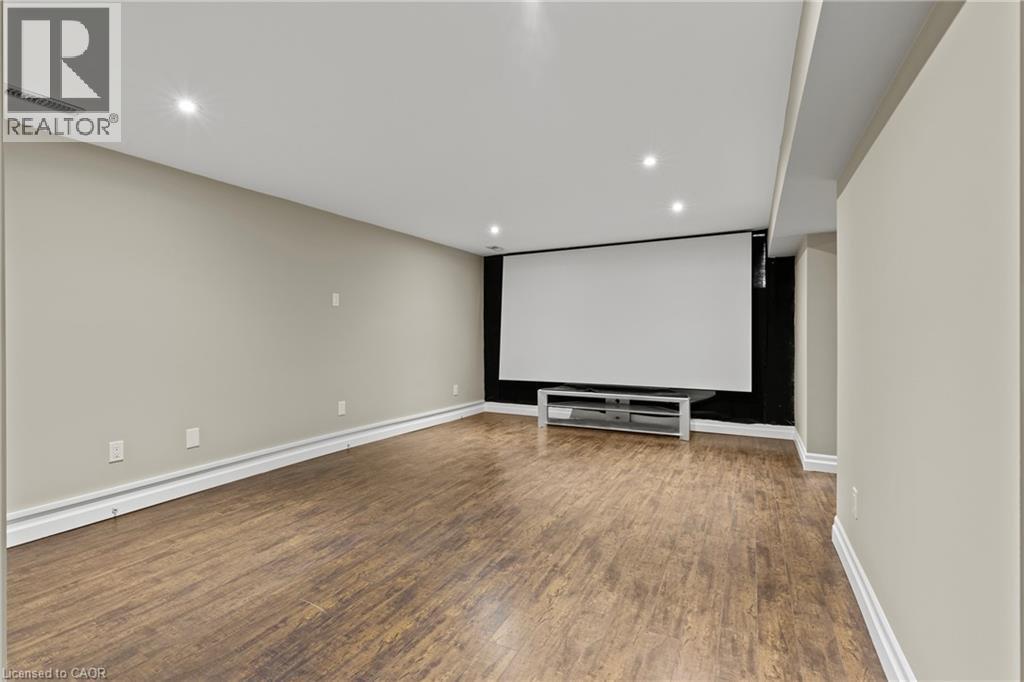 404 HAMILTON Drive - 28