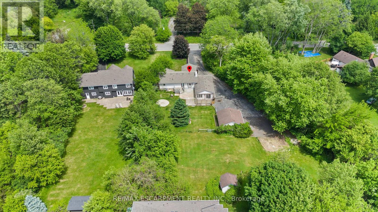 404 HAMILTON DRIVE - 48