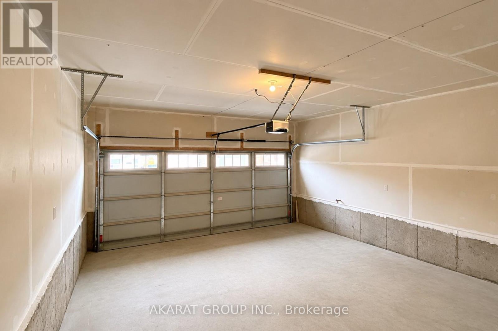 6 DOREEN DRIVE - Image 44