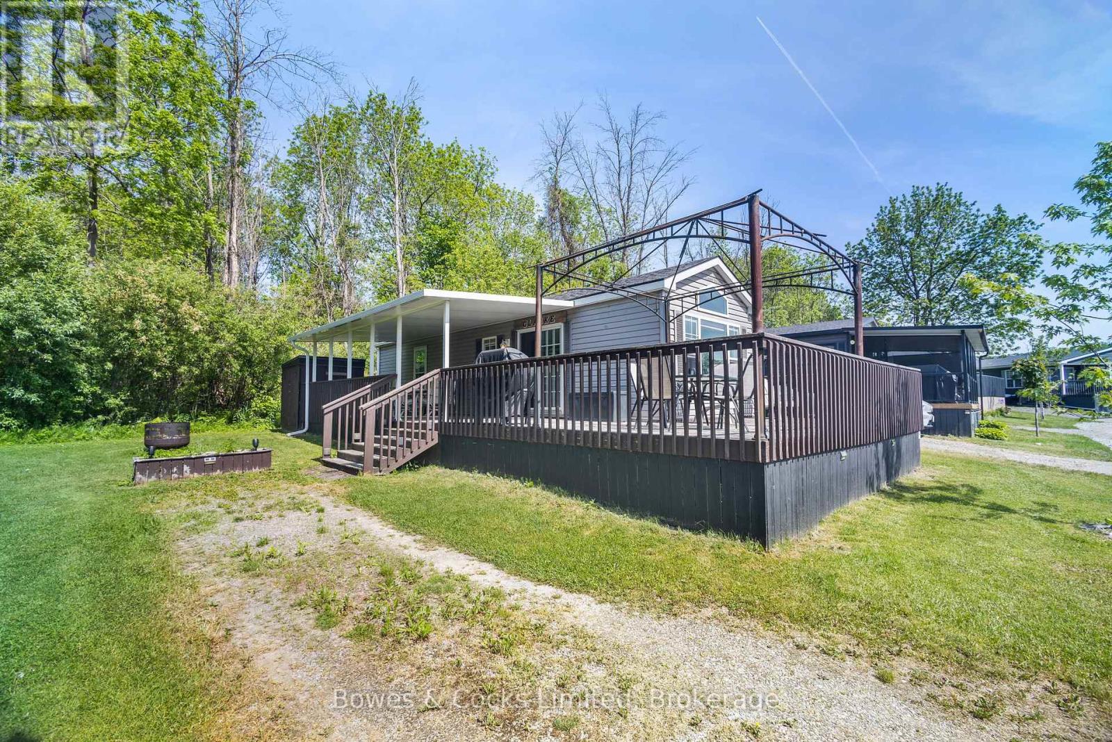 14 LAWSON CRES. - 1235 VILLIERS LINE - 13