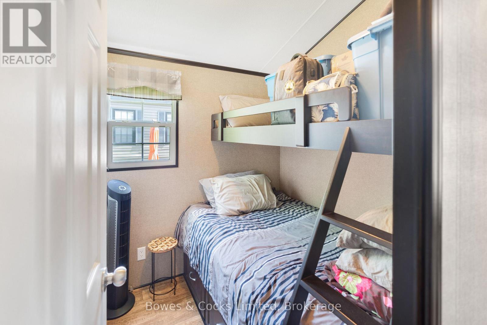 14 LAWSON CRES. - 1235 VILLIERS LINE - 26