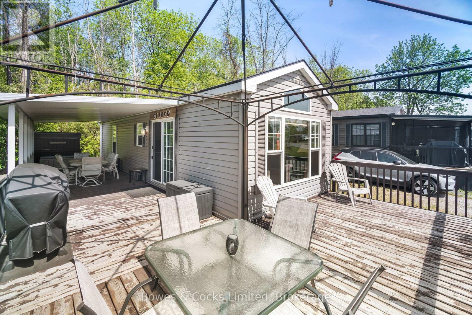 14 LAWSON CRES. - 1235 VILLIERS LINE - 9